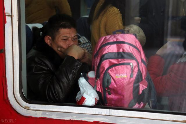 消费账单发朋友圈怎么写好（账单发朋友圈怎么说）