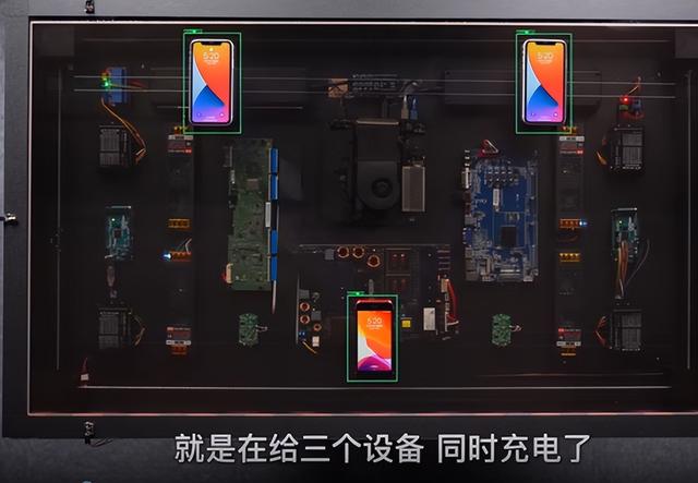 何同学是哪里人（何同学身份）