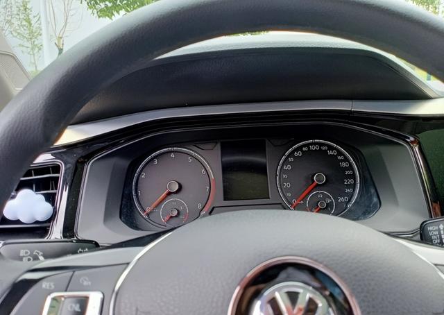 大众跑罗POLO报价（大众跑罗polo报价图片17年）