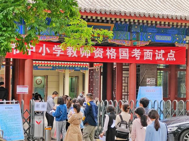 女人做什么工作有前途,男生适合做什么工作有前途