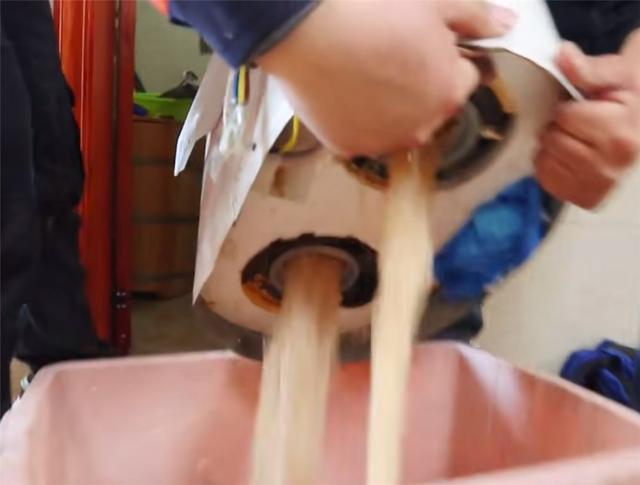 史密斯燃气热水器怎么清洗水垢视频（史密斯燃气热水器如何清洗水垢）