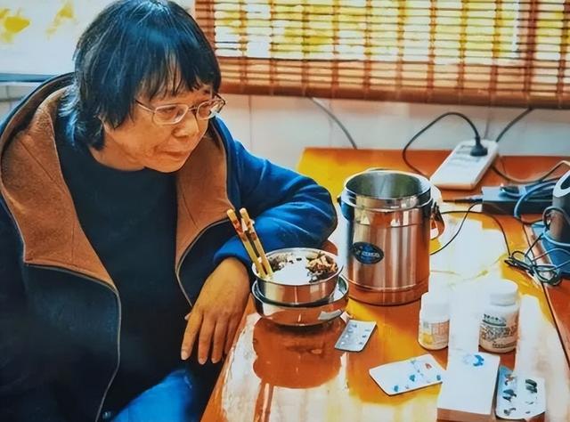 张桂梅事迹的启发与思考作文，张桂梅事迹师德师风心得