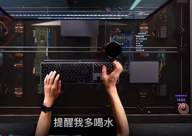 何同学是哪里人（何同学身份）