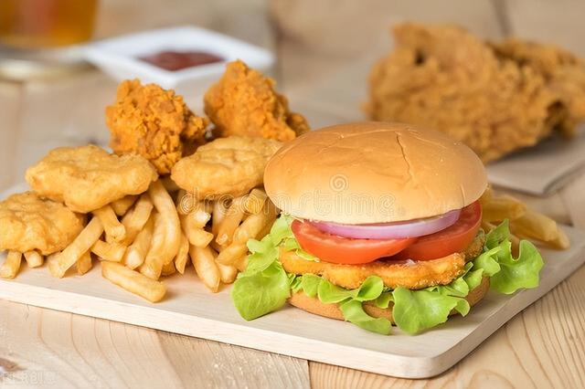 喝中药忌口哪些食物清单，大姨妈喝中药忌口哪些食物