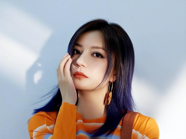 赵薇事件是怎么回事是不是真的（赵薇事件是怎么回事求告知）