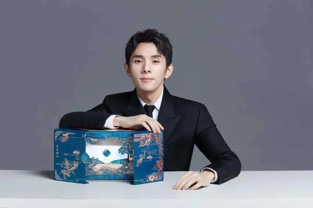 淘宝李佳琦个人资料（李佳琦个人资料多大了）