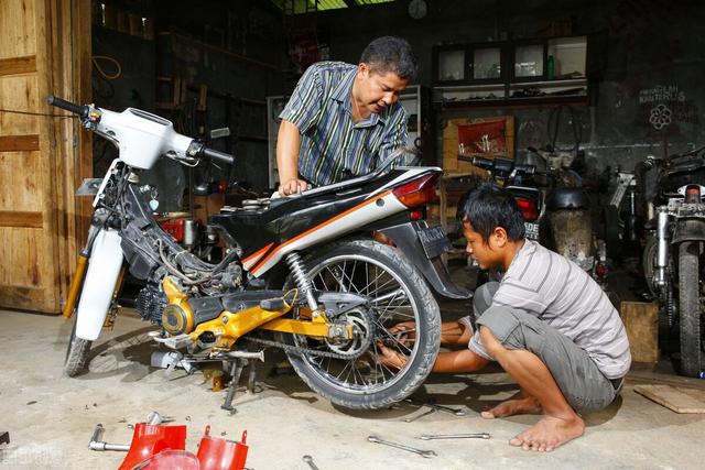 县城适合开啥店（想在县城开店什么店比较好）