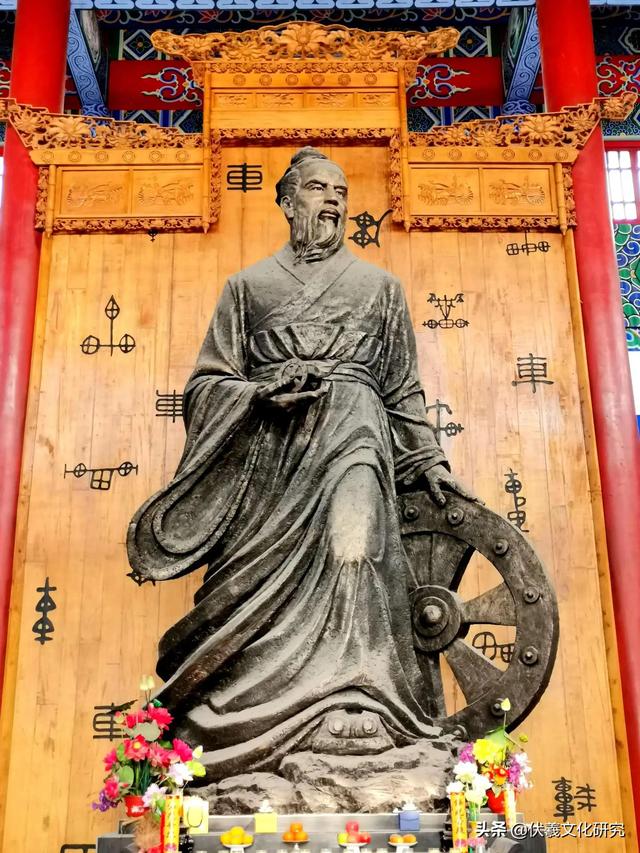 拥有龙族血统的八大姓氏（龙族有几大姓氏）