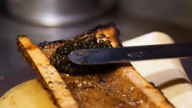 进口鱼子酱多少钱一斤（鲟鱼鱼子酱多少钱一斤）