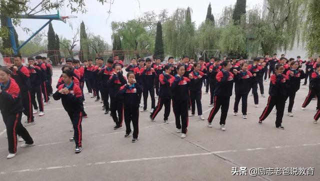 初三家长怎样鼓励孩子评语，初三家长怎样鼓励孩子及生日词