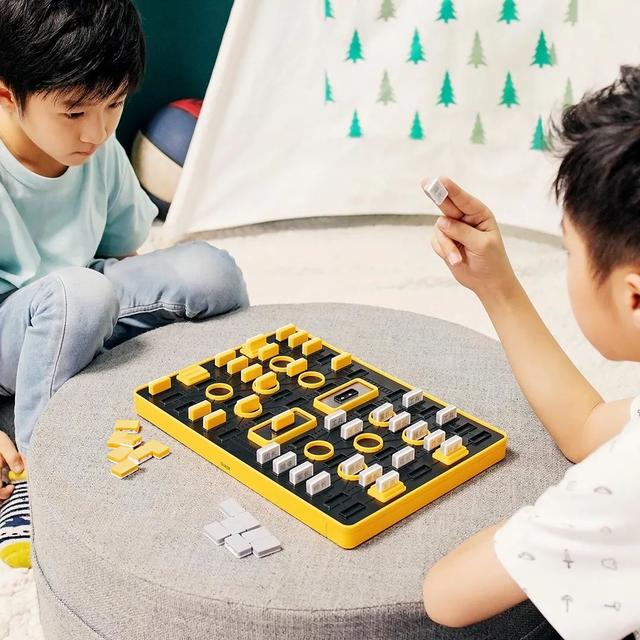 陆战棋的玩法演示视频（陆战棋游戏规则视频教学）