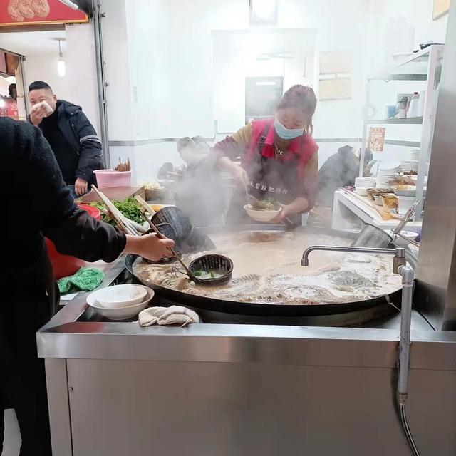 适合菜市场摆摊的独门生意（菜市场最畅销的生意）