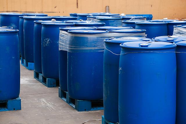 乙酸乙酯实验中浓硫酸的作用，实验中浓硫酸的作用是什么