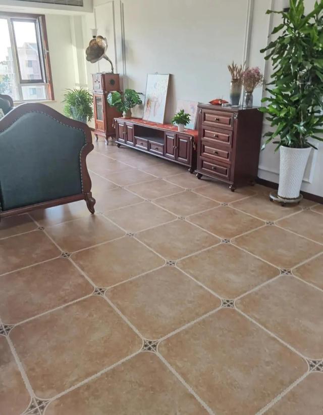 广东佛山瓷砖真假辨别，广东佛山瓷砖价格表