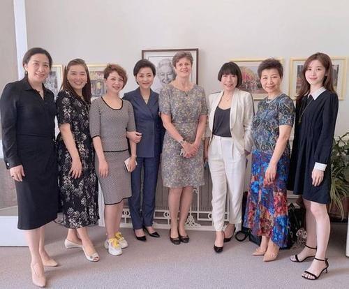 中国谁最有钱第一名2022女人（中国谁最有钱第一名2021）