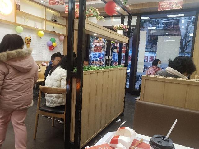 华莱士加盟费及加盟条件2021多少钱,能挣多少钱，华莱士加盟费及加盟条件2021多少钱潍坊安丘