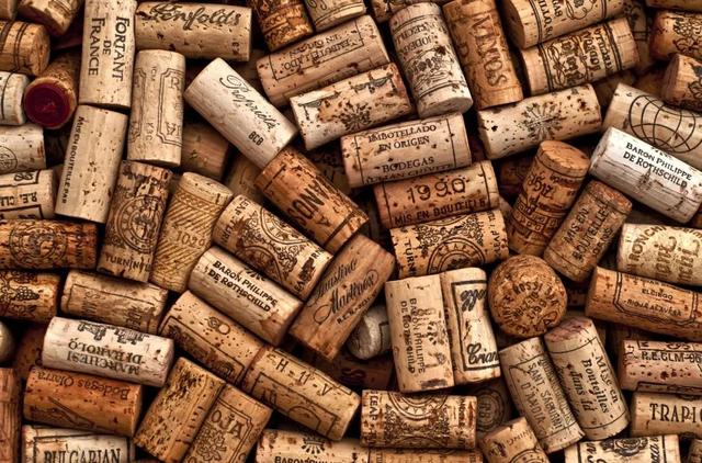 塞肛门的药怎么塞进去，墙里的木塞怎么拔出来