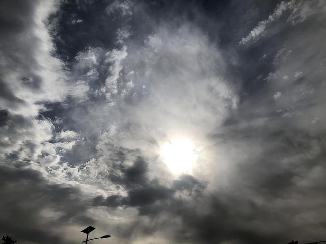 女人为什么不能送男人鞋子，女人是不是不能给男人送鞋