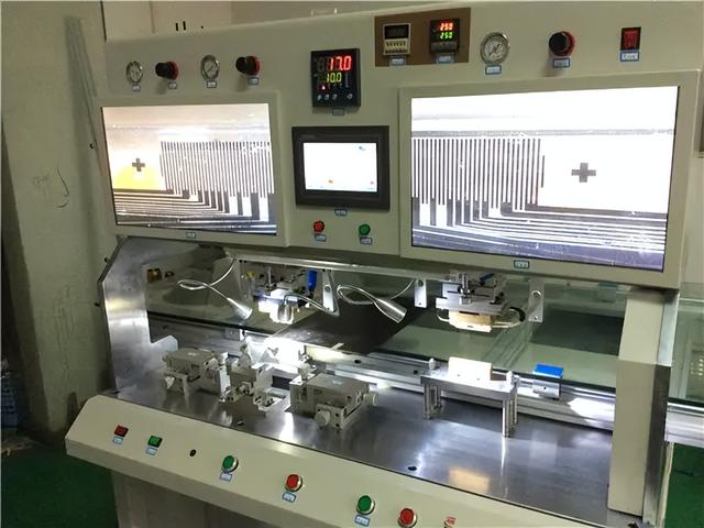 屏幕乱跳是内屏坏了吗屏幕看得到排线,屏幕乱跳是内屏坏了吗会出现三条线