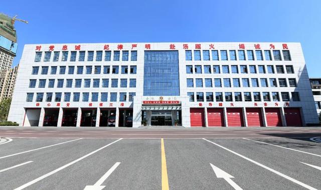 正式消防员一个月工资多少钱北京，正式消防员一个月工资多少钱上海