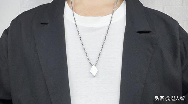 男人佩戴六字真言的好处和禁忌,佩戴六字真言的好处和禁忌是什么