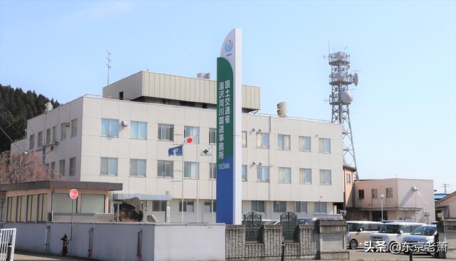 办理出国签证一共要多少钱呢英文，办理出国签证一共要多少钱呢英语