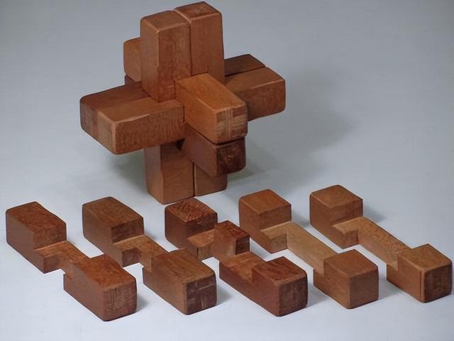 鲁班锁12根拼装步骤图正方体，鲁班锁12根拼装步骤图6长6短