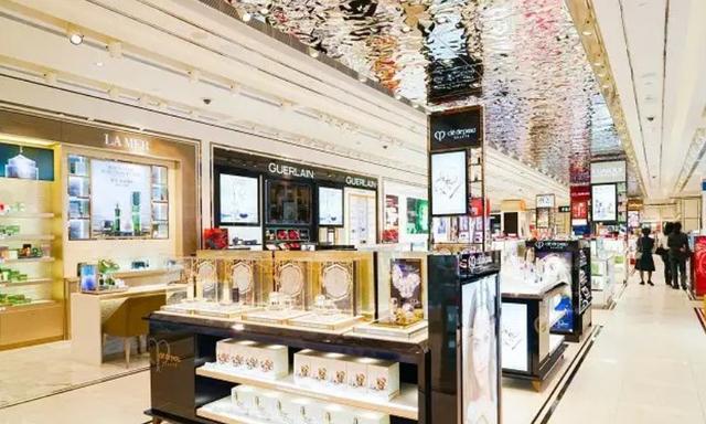 害黄海波的大佬是韩三平吗，韩三平和黄海波什么关系