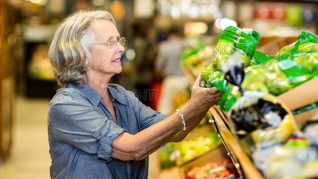 陪老人聊天住家8000汕头,陪老人聊天住家8000桥头宏达招阿姨吗