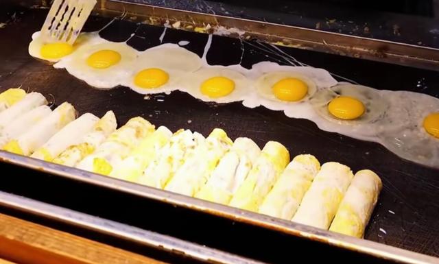 学校门口最暴利的摆摊小吃 摆地摊，学校门口最暴利的摆摊小吃大学