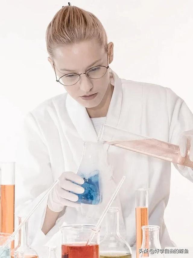 海洋活化石中华鲎怎么读，活化石 鲎怎么读