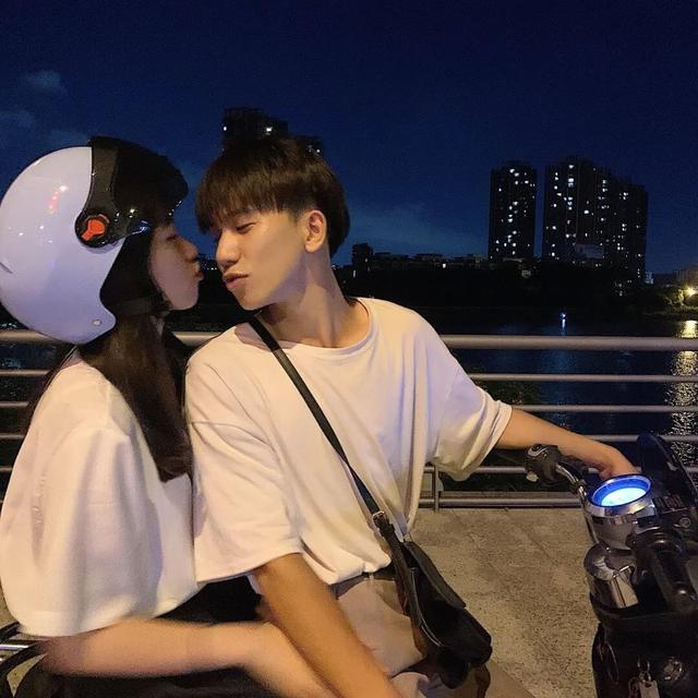 qq情侣网名两个字，qq情侣网名简单干净