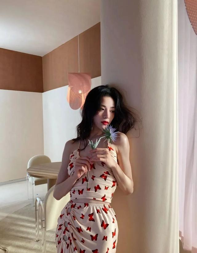 儿童编发大全简单漂亮视频教程披肩蝴蝶结，儿童编发大全简单漂亮视频教程下面好多小编