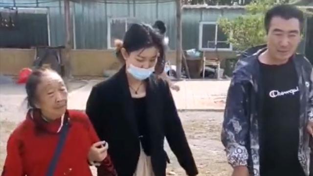 马玉琴年轻的时候照片，马玉琴三十多的照片