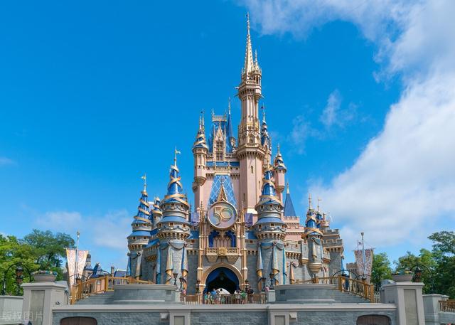 迪士尼城堡背景图高清，迪士尼城堡背景图夜晚高清壁纸