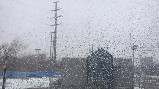 现代诗歌精选300首短诗冰心，现代诗歌精选300首短诗关于雪的