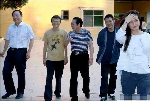 马云和赵薇结婚是真的吗,马云和赵薇结婚是真的吗天涯