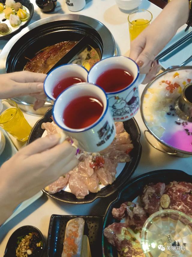 腩潮鲜火锅牛腩加盟店，腩潮鲜火锅加盟官网