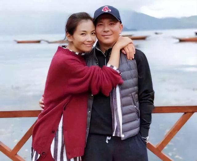 康天佑去世了，康天佑退出