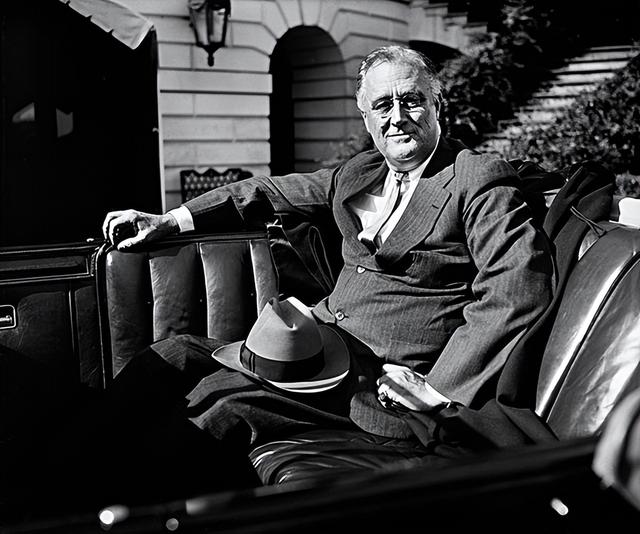 厉声呵斥的拼音是什么意思，厉声呵斥的拼音是什么_