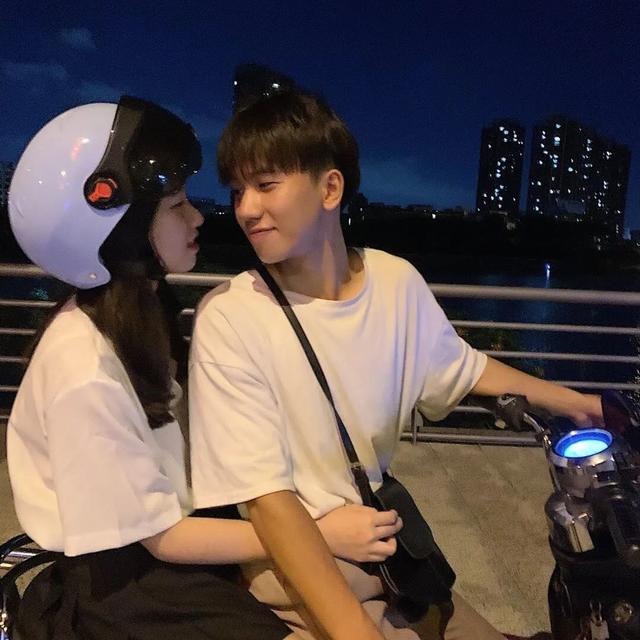 qq情侣网名两个字，qq情侣网名简单干净