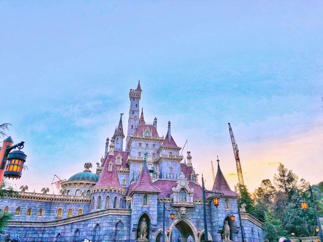迪士尼城堡背景图高清，迪士尼城堡背景图夜晚高清壁纸