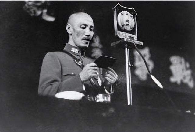 厉声呵斥的拼音是什么意思，厉声呵斥的拼音是什么_