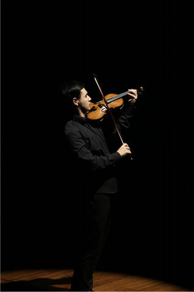 加盟做小提琴多少钱，加盟做小提琴多少钱一个月