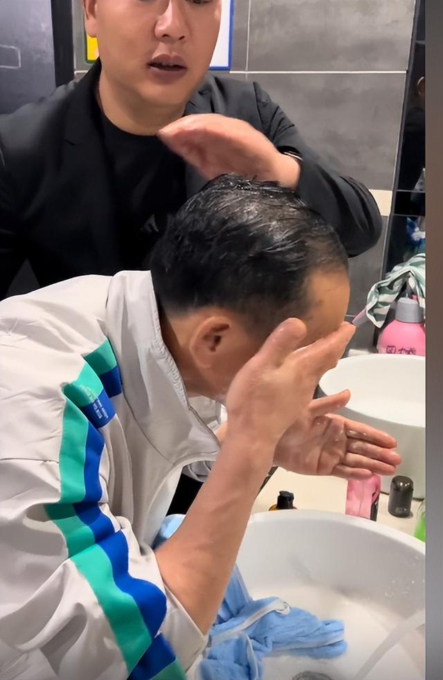 我们身边有那些网络创业的例子,我们身边有那些网络创业的例子英语