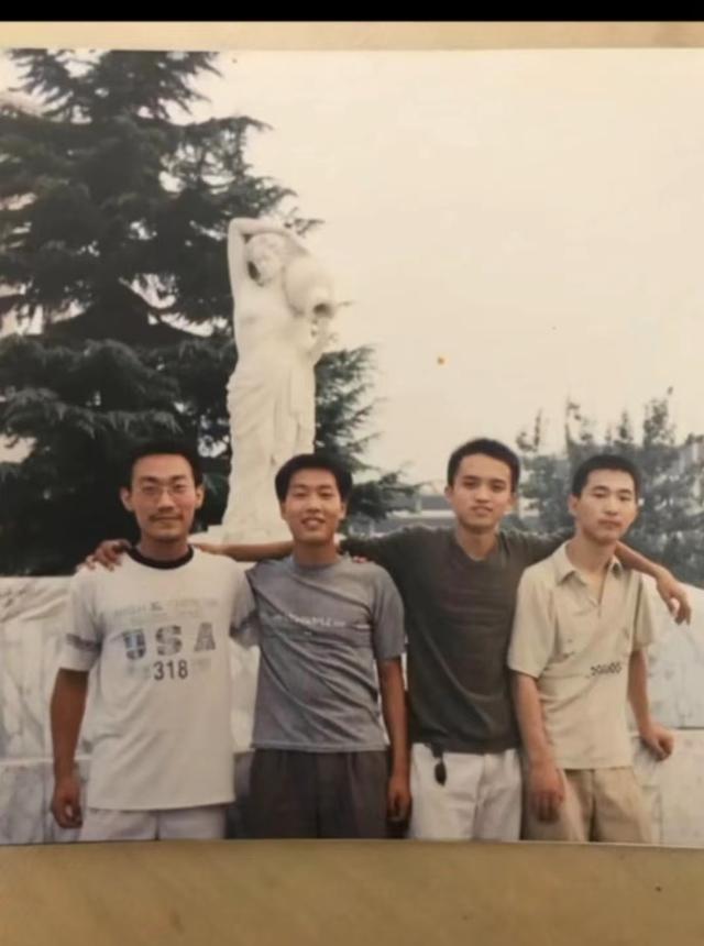 我们身边有那些网络创业的例子,我们身边有那些网络创业的例子英语