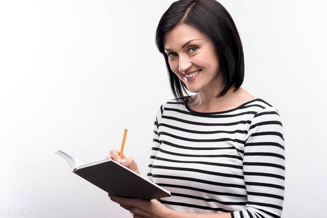 0万字小说稿费多少钱一部，10万字网络小说稿费多少钱"