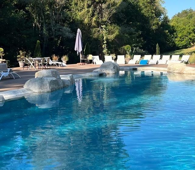 室外游泳池造价多少钱一平方,室外游泳池造价多少钱一平方米