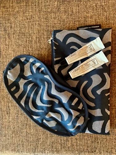 一堆小样能带上飞机吗多少钱,一堆小样能带上飞机吗多少钱一瓶