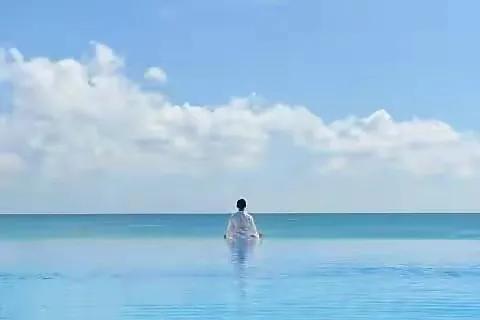 打坐的正确姿势视频教程,打坐的正确姿势视频教程几点打丛最好